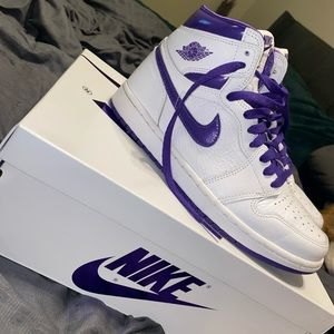 Air Jordan 1 court purple